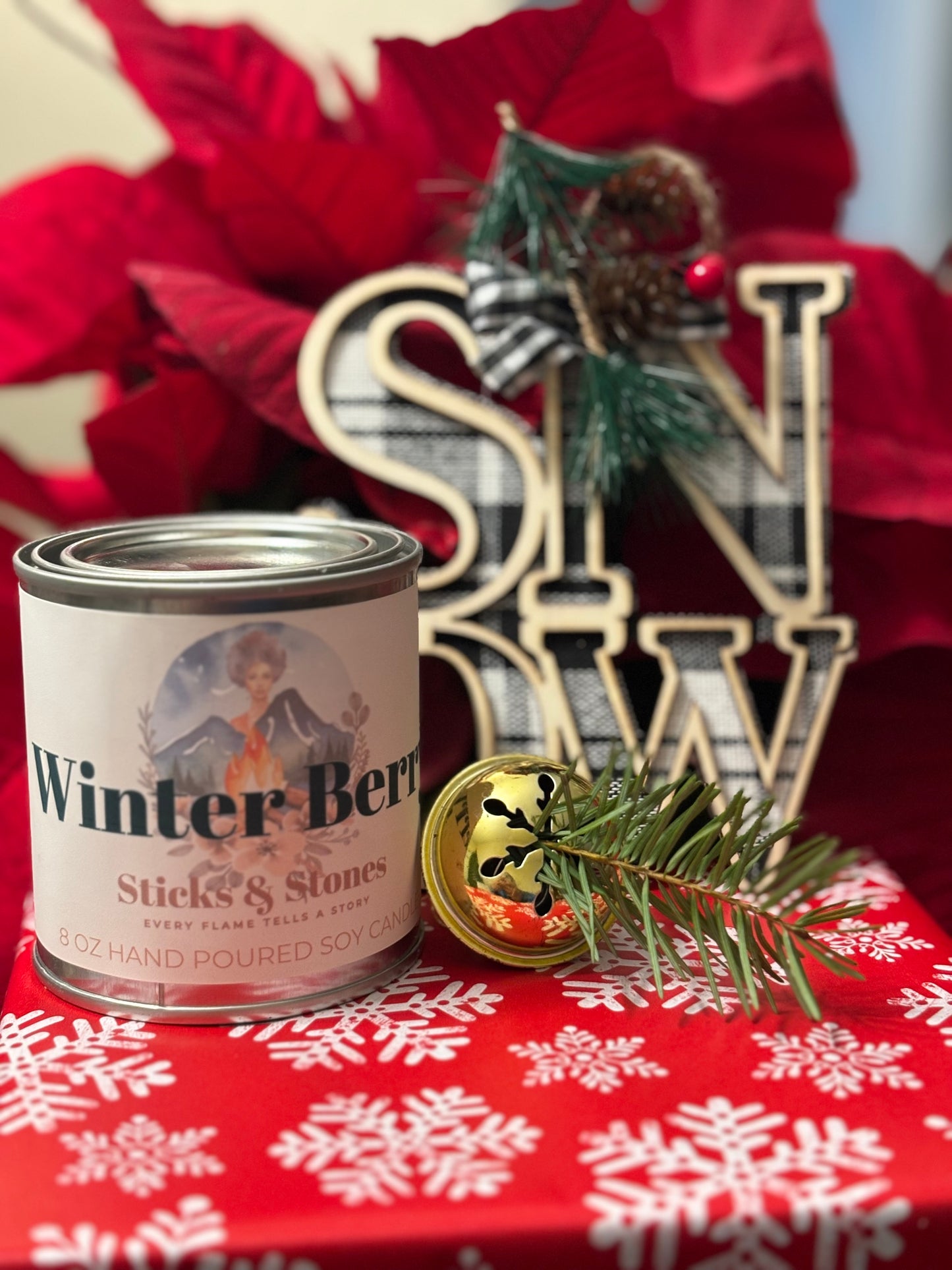 WINTER BERRY CANDLE